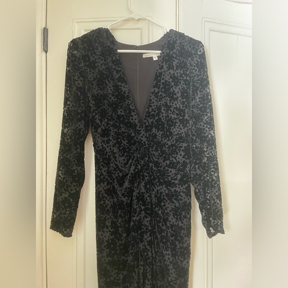 VERONICA BEARD BLACK LEOPARD VELVET GOWN SIZE 2 - Picture 2 of 4